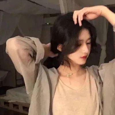 敦君与女朋友